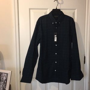 Banana Republic men’s long sleeved shirt.